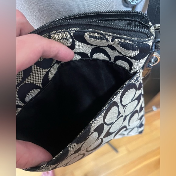 Coach purse **FREE** with 50 dollar purchase - Picture 6 of 6